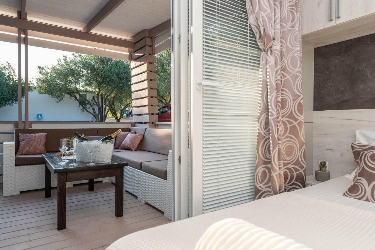 Camp Bepo Hotell Pakoštane Exteriör bild