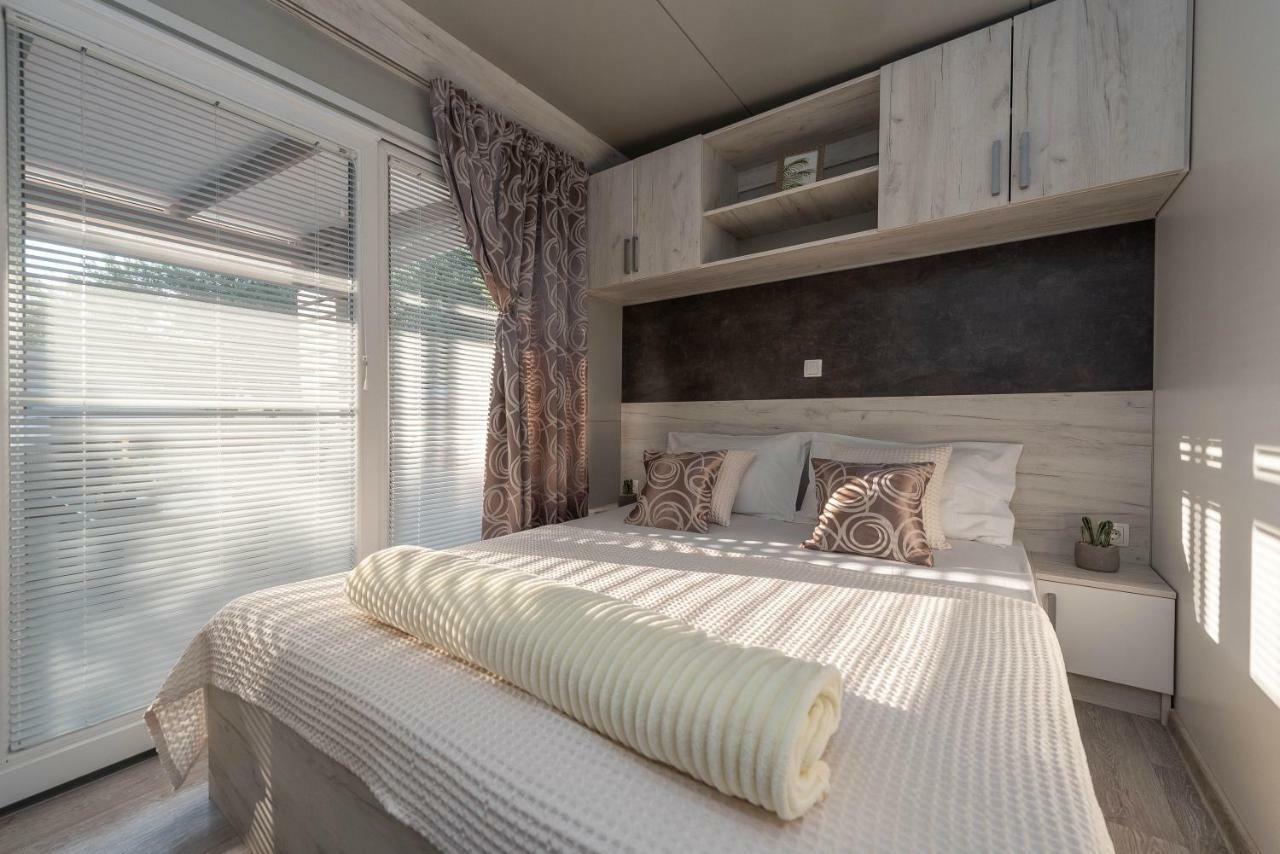 Camp Bepo Hotell Pakoštane Exteriör bild