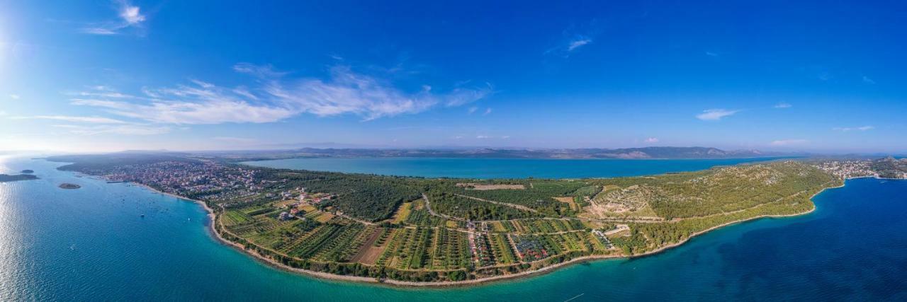 Camp Bepo Hotell Pakoštane Exteriör bild